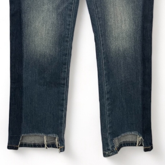 WHBM Straight Capris Jeans - Picture 3 of 9